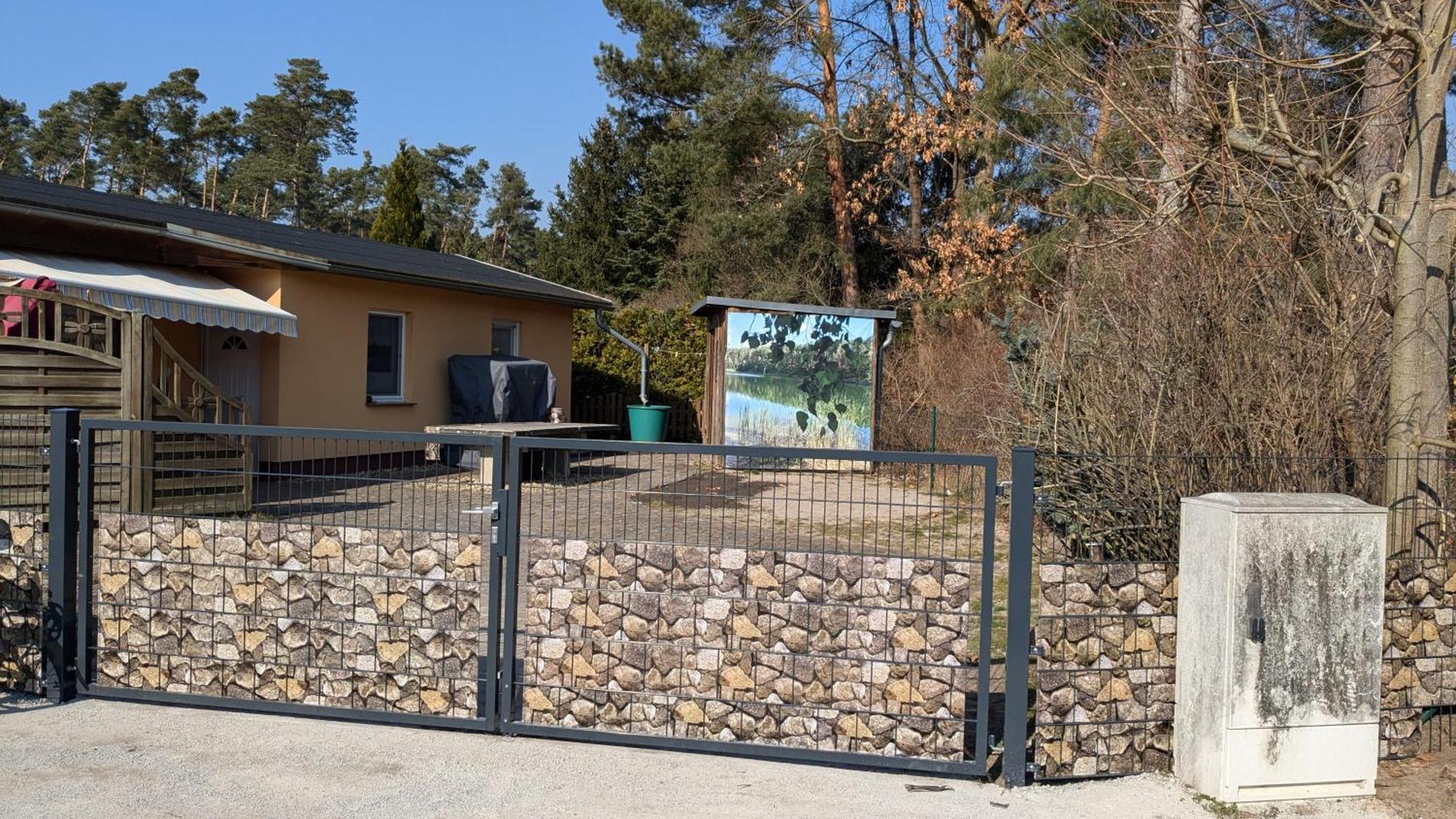 Ferienhäuser Golinski mit Kamin und umzäutem Grundstück am Neuendorfer See Alt Schadow Exterior foto